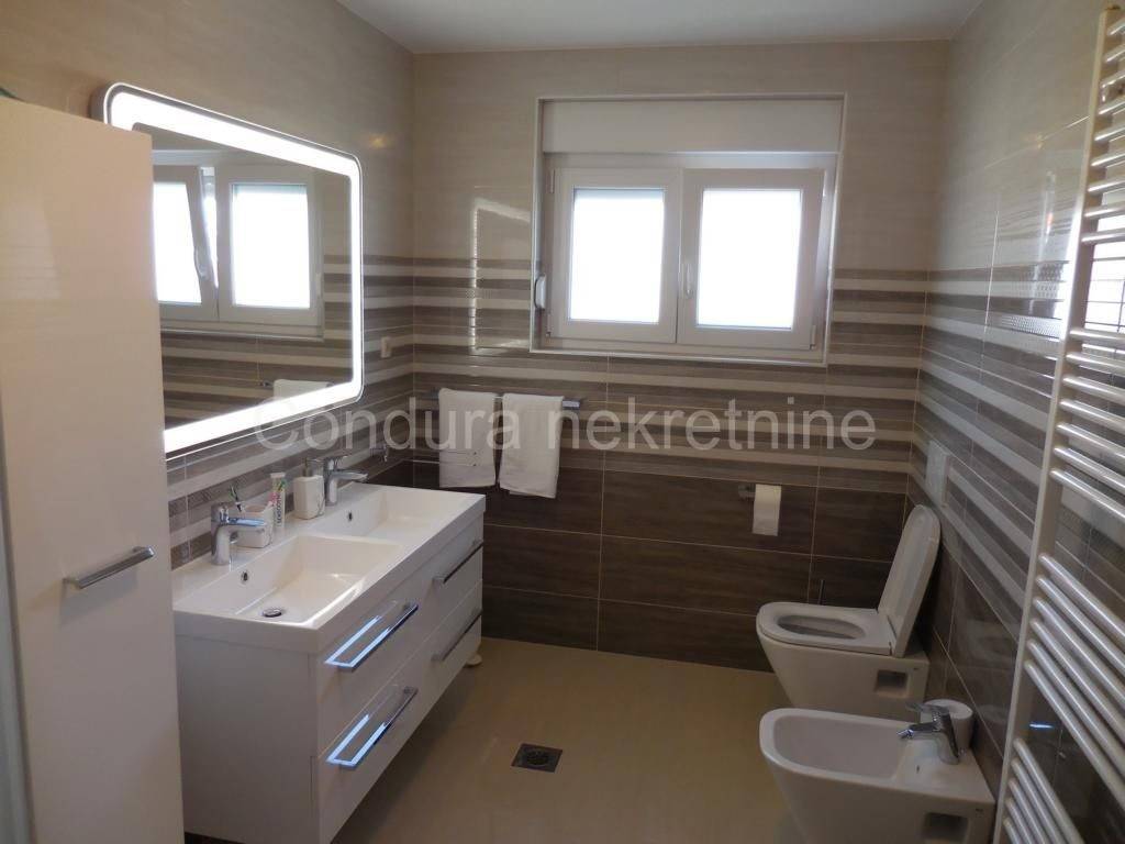 Apartmanska kuca, Prodaja, Nin, Zaton