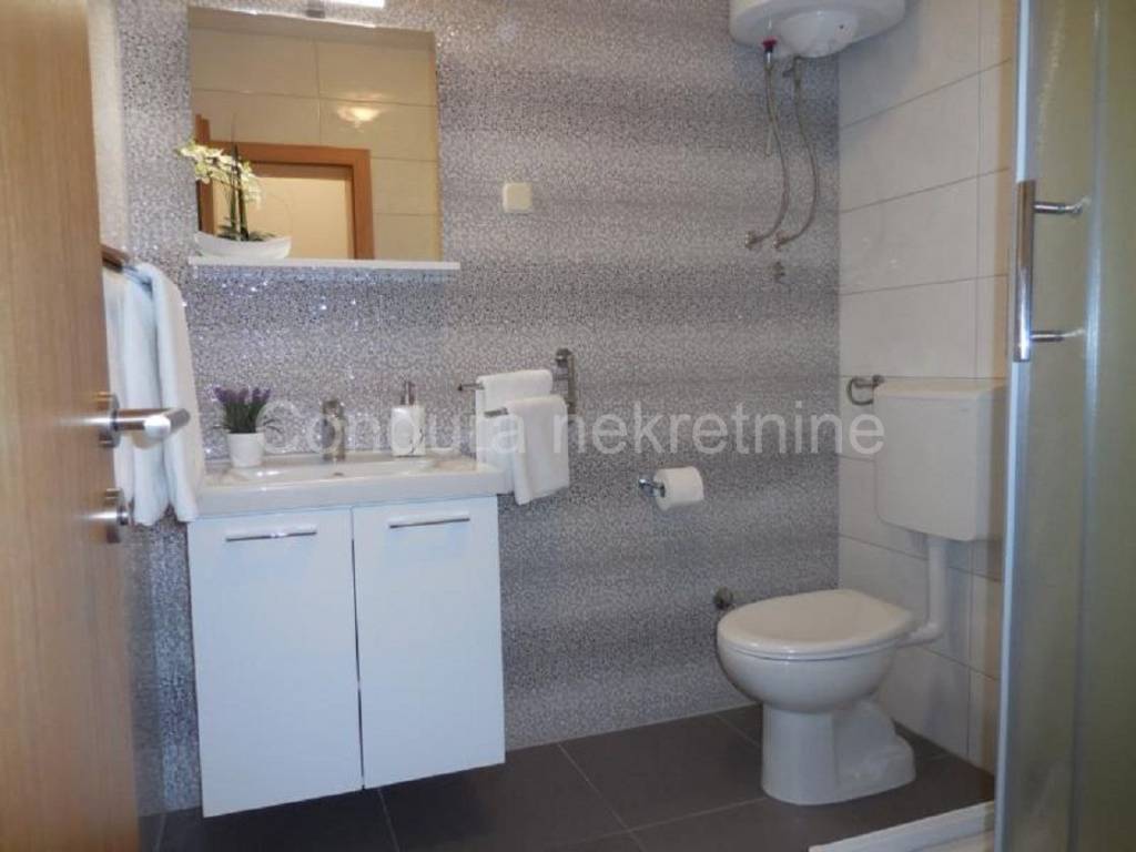 Apartmanska kuca, Prodaja, Nin, Zaton