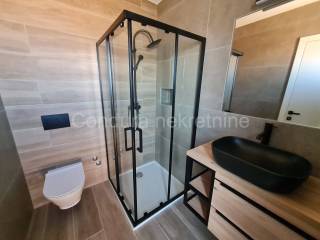 Apartman na moru, Prodaja, Privlaka, Privlaka