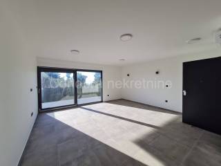Apartman na moru, Prodaja, Privlaka, Privlaka