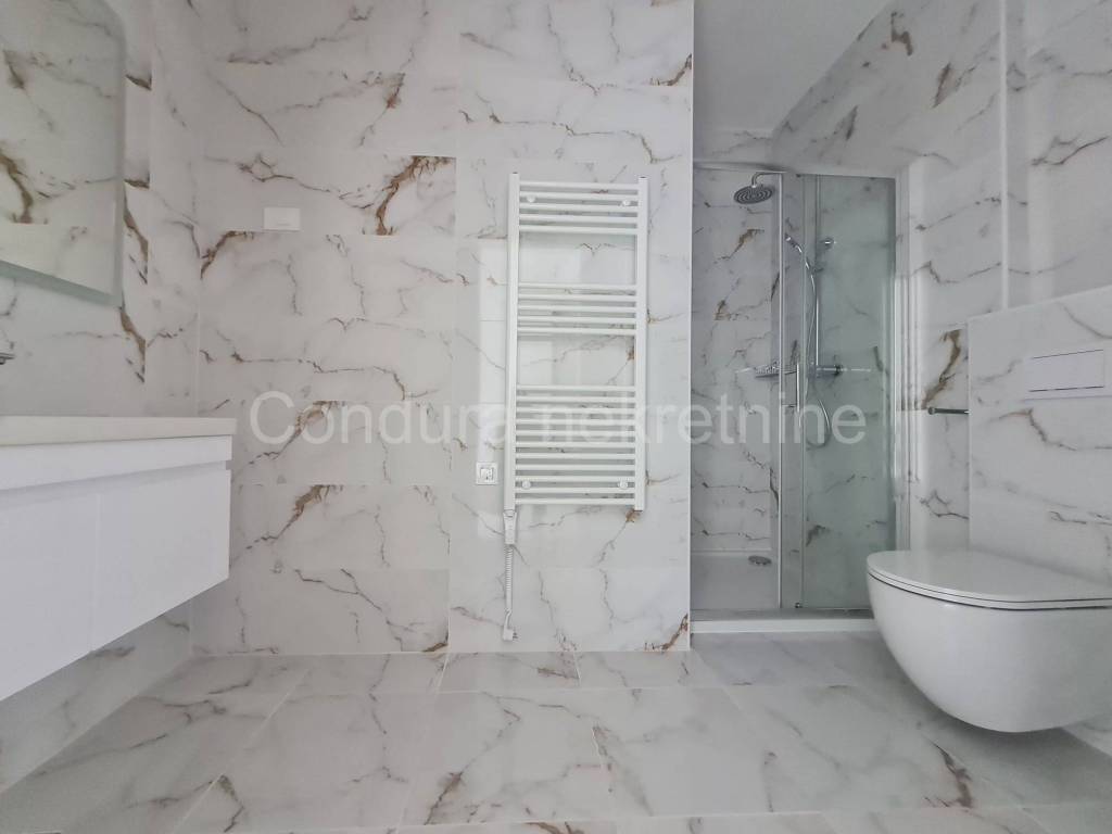 Apartman na moru, Prodaja, Vir, Vir