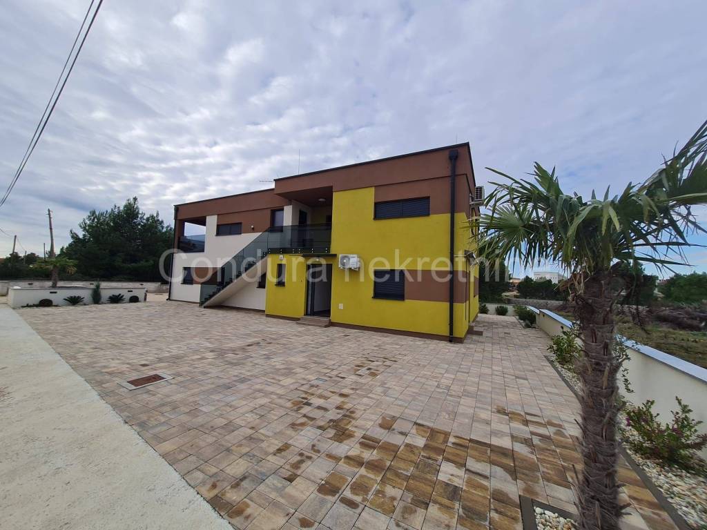 Apartmanska kuca, Prodaja, Vrsi, Vrsi