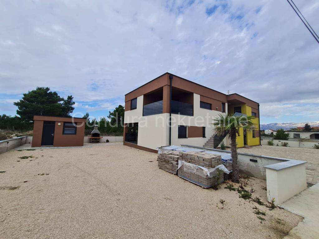 Apartmanska kuca, Prodaja, Vrsi, Vrsi