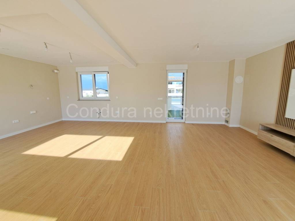 Luksuzna vila, Prodaja, Privlaka, Privlaka