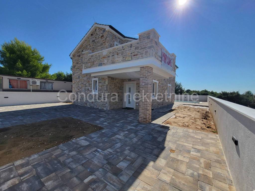 Samostojeca kuca, Prodaja, Vrsi, Vrsi