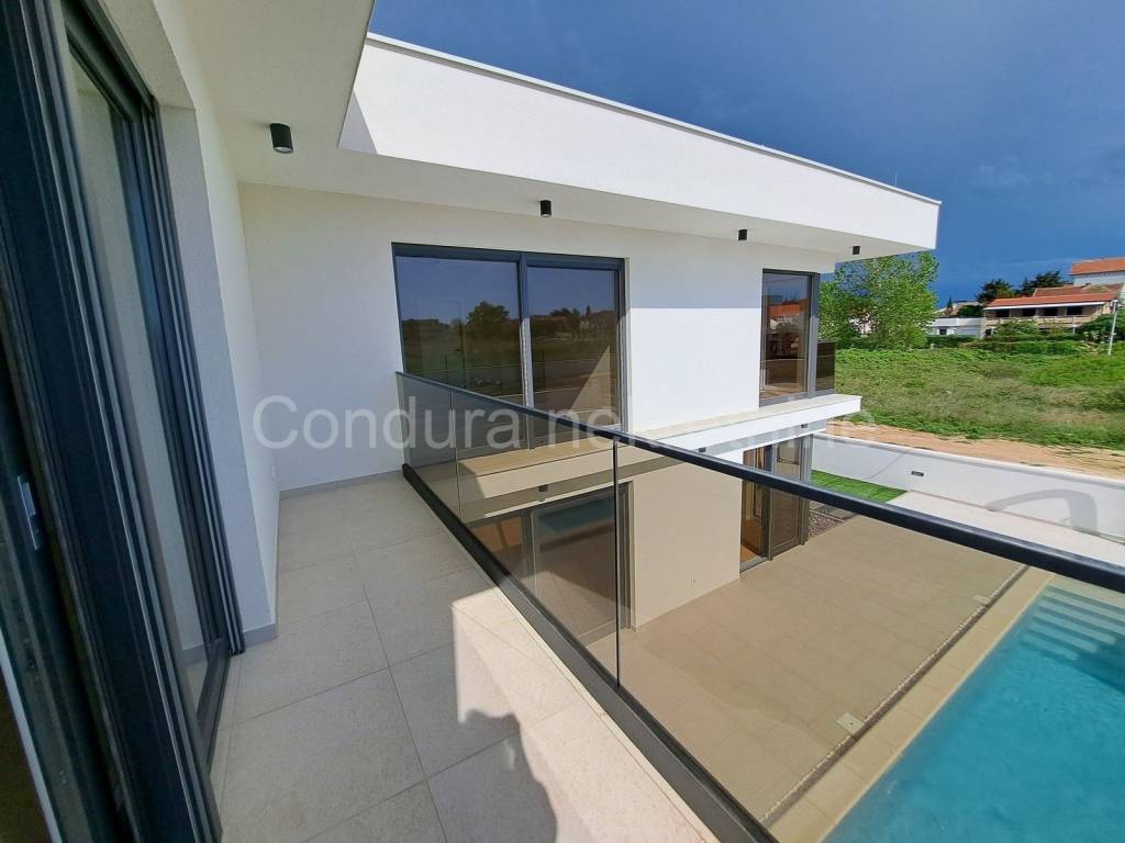 Luksuzna vila, Prodaja, Privlaka, Privlaka