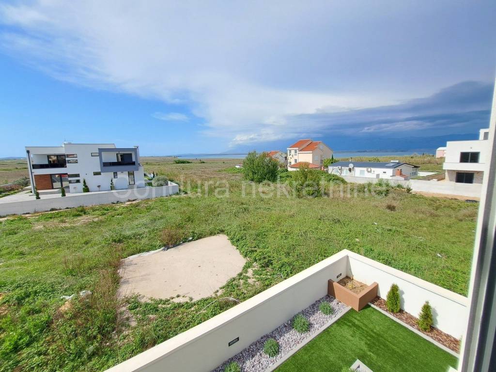 Luksuzna vila, Prodaja, Privlaka, Privlaka