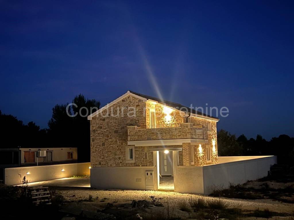 Samostojeca kuca, Prodaja, Vrsi, Vrsi