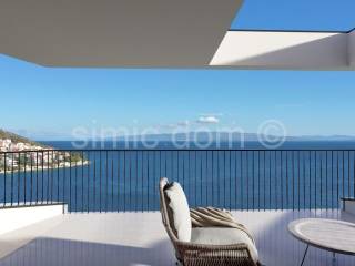 Apartment by the sea, Sale, Okrug, Okrug Gornji