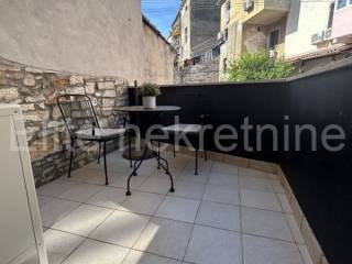 Flat in a building, Sale, Pula, Pula
