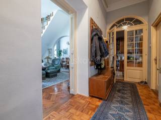 Flat in a building, Sale, Zagreb, Donji Grad