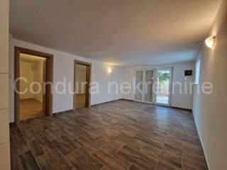 Apartmanska kuca, Prodaja, Privlaka, Privlaka