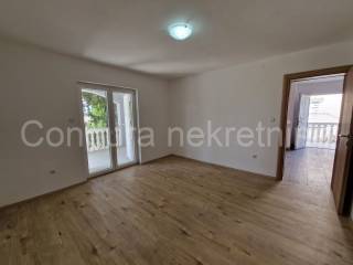 Apartmanska kuca, Prodaja, Privlaka, Privlaka