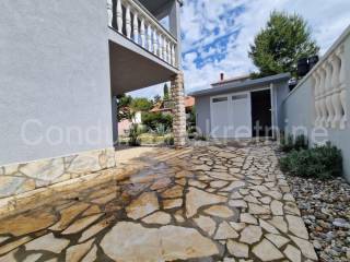 Apartmanska kuca, Prodaja, Privlaka, Privlaka