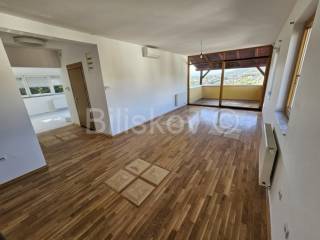 Flat in a building, Sale, Zagreb, Podsljeme