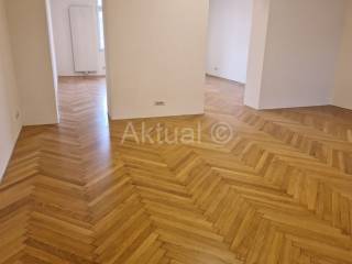 Flat in a building, Sale, Zagreb, Donji Grad