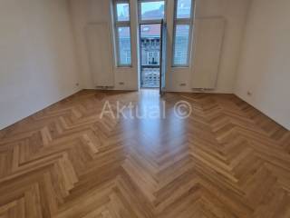 Flat in a building, Sale, Zagreb, Donji Grad