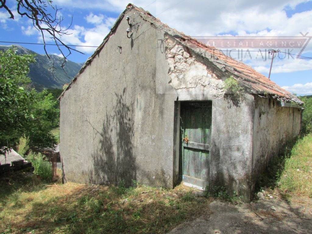 Kamena kuca, Prodaja, Zagvozd, Zagvozd