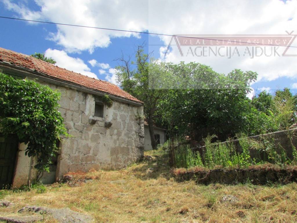 Kamena kuca, Prodaja, Zagvozd, Zagvozd