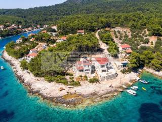Dreamlike location