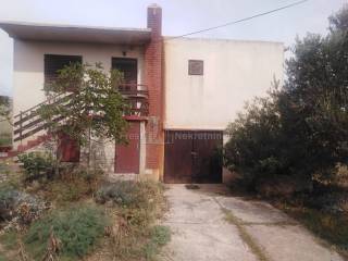 House by the sea, Sale, Pag, Vlašići