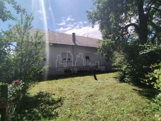 Plot for construction of mixed-use property, Sale, Zagreb, Sesvete