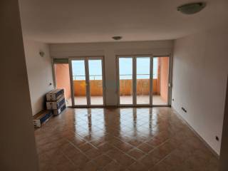 Flat in a building, Sale, Marina, Marina