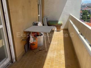 Flat in a building, Sale, Split, Split