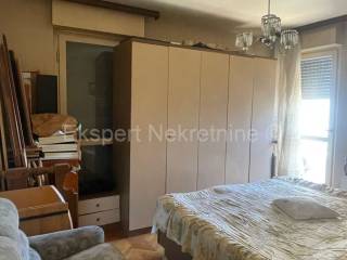 Flat in a building, Sale, Split, Split