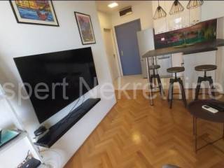 Flat in a building, Sale, Split, Split