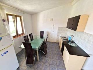House with apartments, Sale, Vir, Vir