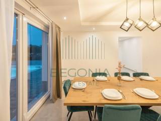 Vila, Prodaja, Nin, Nin