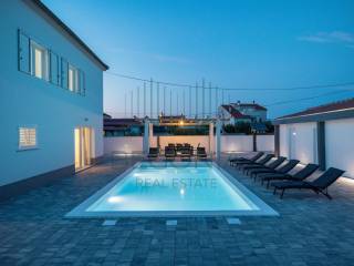 Vila, Prodaja, Nin, Nin