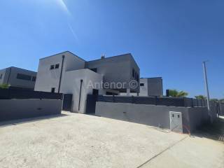 Luxury house, Sale, Vrsi, Zukve
