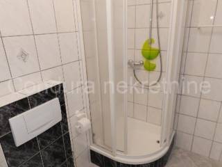 House with apartments, Sale, Nin, Nin