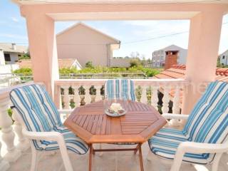House with apartments, Sale, Nin, Nin