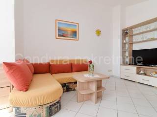House with apartments, Sale, Nin, Nin