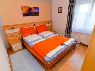 House with apartments, Sale, Nin, Nin