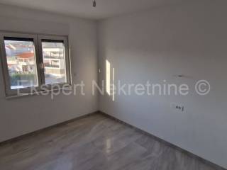 Flat in a new building, Sale, Okrug, Okrug Gornji