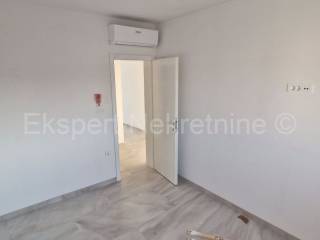 Flat in a new building, Sale, Okrug, Okrug Gornji