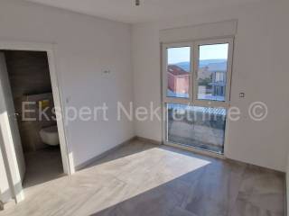 Flat in a new building, Sale, Okrug, Okrug Gornji