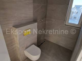 Flat in a new building, Sale, Okrug, Okrug Gornji