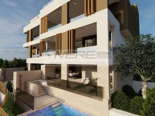 Ground floor apartments with pool