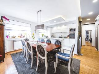 Flat in an urban villa, Rent, Zagreb, Donji Grad