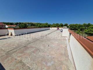 House with apartments, Sale, Vir, Vir