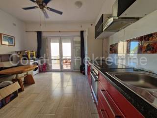 House with apartments, Sale, Vir, Vir