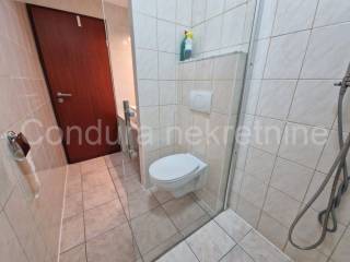 House with apartments, Sale, Vir, Vir