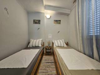 House with apartments, Sale, Vir, Vir