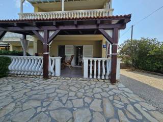 Apartment with a garden, Sale, Vir, Vir