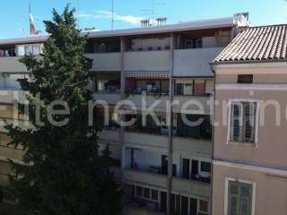 Flat in a building, Sale, Pula, Pula
